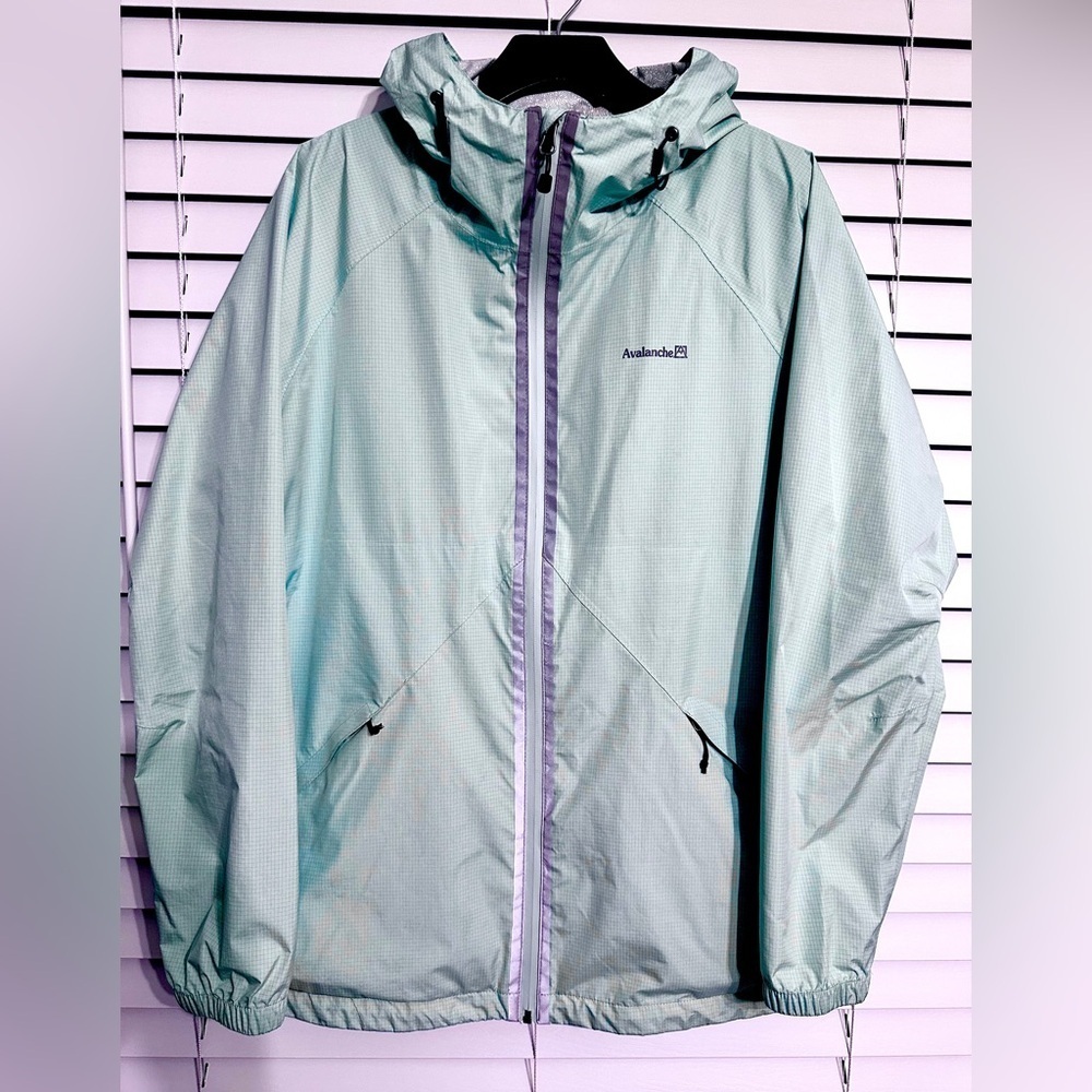 #2) Avalanche Outdoor Jacket with hoodie Size X-LARGE (23” armpit)
